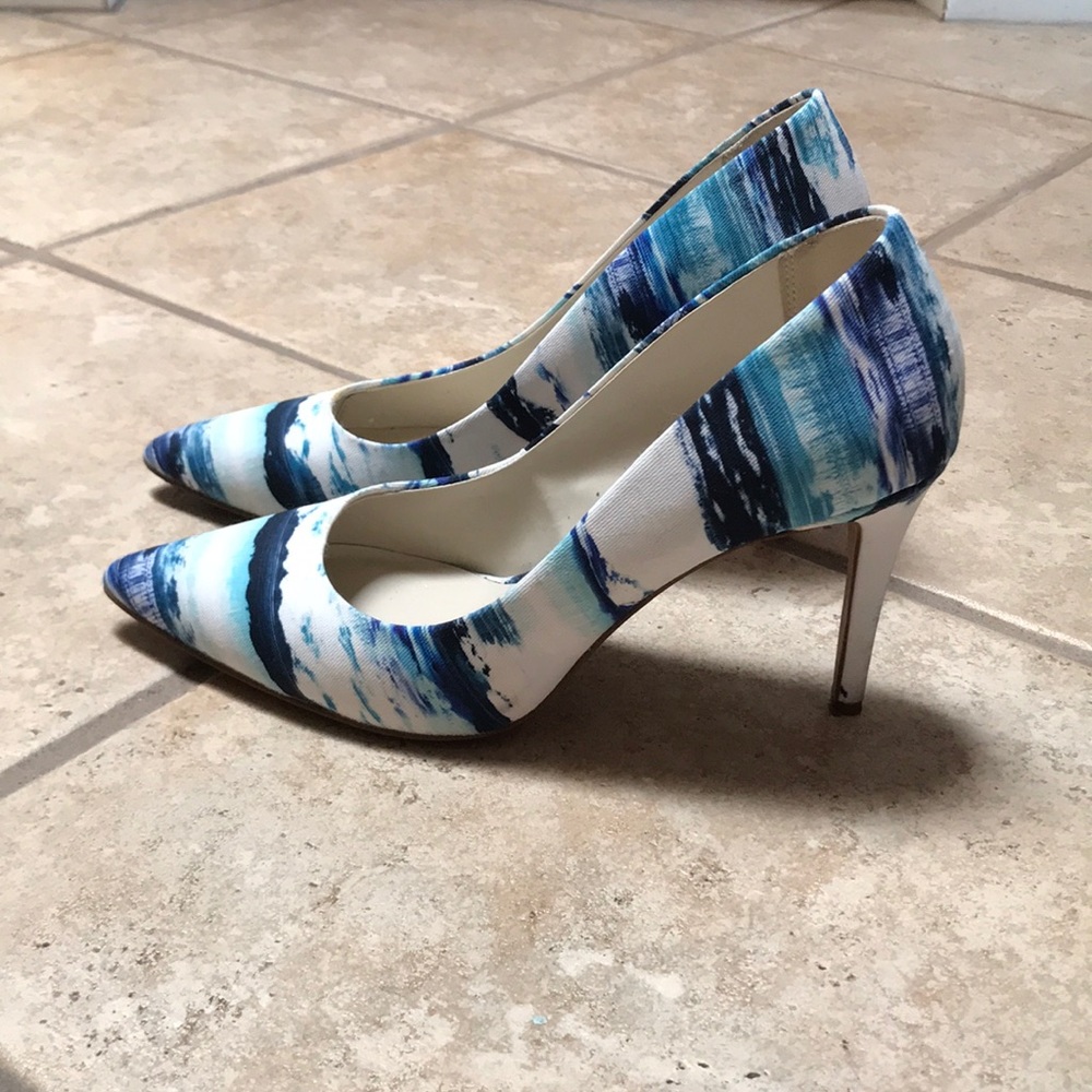 Aldo blue and white pumps, size 7